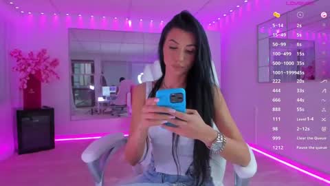 Snapshot of miss_diamond__ chatting on May 10, 2026, 5:23 am miss_diamond__ online show from May 10, 2026, 5:23 am