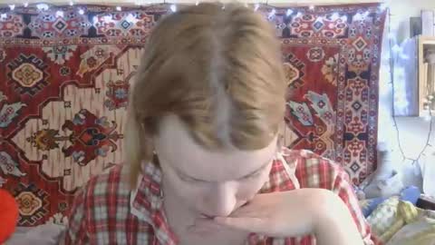 Snapshot of miss_elistia_ chatting on March 19, 2026, 10:52 am Elis online show from March 19, 2026, 10:52 am