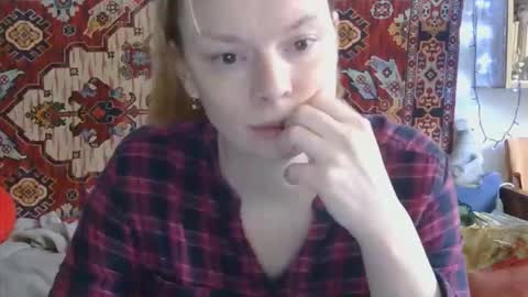 Snapshot of miss_elistia_ chatting on April 9, 2026, 11:04 am Elis online show from April 9, 2026, 11:04 am