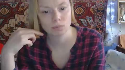 Snapshot of miss_elistia_ chatting on April 10, 2026, 1:16 pm Elis online show from April 10, 2026, 1:16 pm