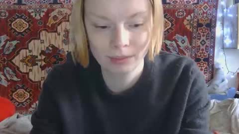 Snapshot of miss_elistia_ chatting on April 17, 2026, 11:02 am Elis online show from April 17, 2026, 11:02 am
