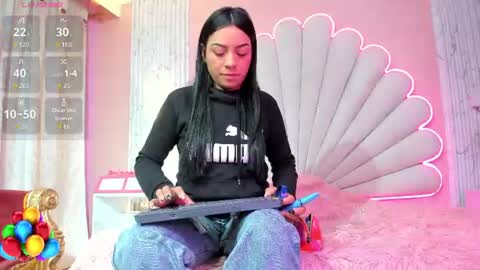 Snapshot of miss_evans_ chatting on July 14, 2026, 1:17 pm miss_evans_ online show from July 14, 2026, 1:17 pm