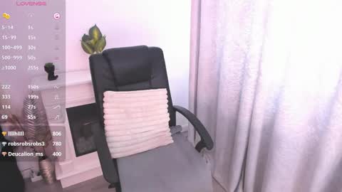 miss_jollie online show from March 8, 2025, 12:52 pm