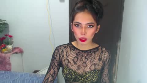 julie online show from June 16, 2026, 9:23 am