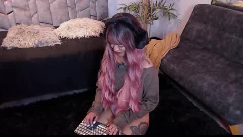 Miss koko online show from October 27, 2025, 11:52 pm