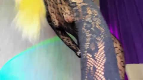 Snapshot of miss_kreez chatting on October 26, 2025, 10:43 am Sonya online show from October 26, 2025, 10:43 am