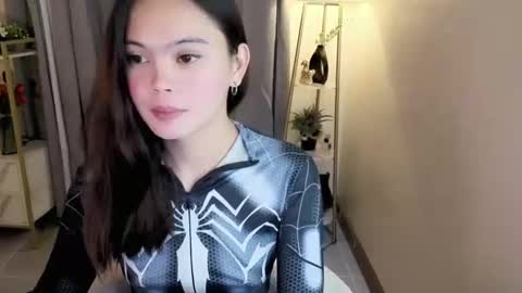 miss_kyrstyn online show from April 18, 2026, 7:58 pm