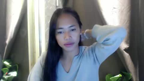 Snapshot of miss_lharsxx chatting on May 19, 2026, 11:49 am Call me Lhars online show from May 19, 2026, 11:49 am