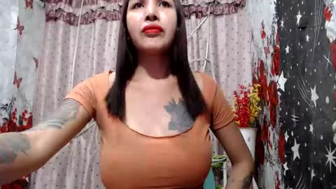 Snapshot of miss_lianslim chatting on November 11, 2025, 8:25 am inday online show from November 11, 2025, 8:25 am