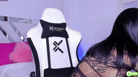   online show from December 16, 2024, 5:43 pm