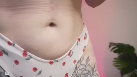 Snapshot of miss_meii chatting on December 3, 2025, 11:03 pm Alejandra online show from December 3, 2025, 11:03 pm