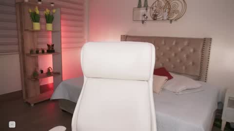 Snapshot of miss_meii chatting on December 19, 2025, 11:34 pm Alejandra online show from December 19, 2025, 11:34 pm