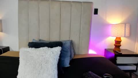Snapshot of miss_milf_ chatting on July 14, 2026, 7:41 pm miss_milf_ online show from July 14, 2026, 7:41 pm