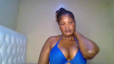Snapshot of miss_milly1 chatting on May 31, 2026, 11:39 am MILLY online show from May 31, 2026, 11:39 am