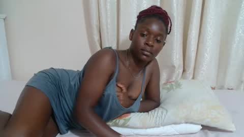 Snapshot of miss_monroee chatting on March 27, 2026, 11:37 pm monroe online show from March 27, 2026, 11:37 pm