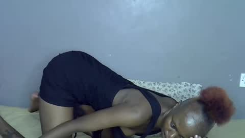 Snapshot of miss_pretty1 chatting on December 2, 2025, 10:49 pm miss_pretty1 online show from December 2, 2025, 10:49 pm