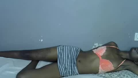 Snapshot of miss_pretty1 chatting on December 3, 2025, 11:03 pm miss_pretty1 online show from December 3, 2025, 11:03 pm