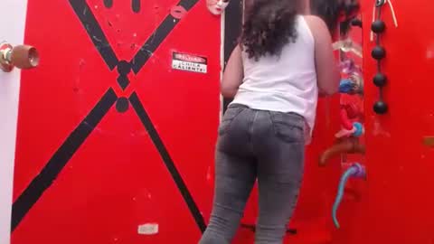 NATHALIA online show from February 24, 2026, 5:00 pm