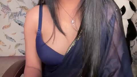 miss_queen99 online show from December 19, 2025, 7:04 am