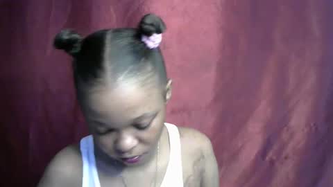 Snapshot of miss_rihanna2 chatting on September 17, 2025, 5:31 am miss_rihanna2 online show from September 17, 2025, 5:31 am