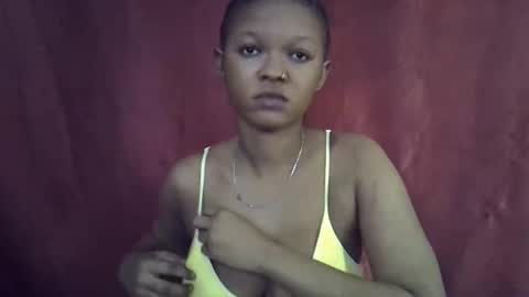Snapshot of miss_rihanna2 chatting on October 7, 2025, 3:36 am miss_rihanna2 online show from October 7, 2025, 3:36 am