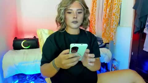 Snapshot of miss_sabrinaxx chatting on March 25, 2026, 2:34 pm miss_sabrinaxx online show from March 25, 2026, 2:34 pm