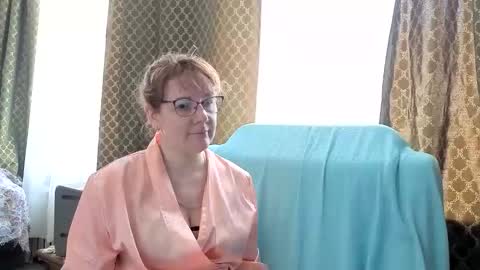 miss sandrax online show from June 6, 2026, 11:15 am