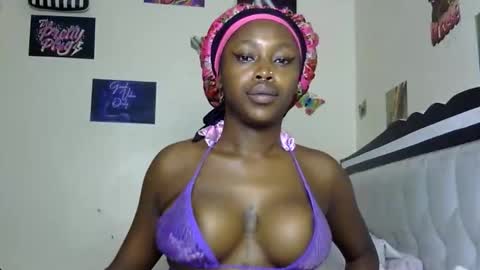 Snapshot of miss_sexyyy chatting on April 10, 2026, 1:11 am miss_sexyyy online show from April 10, 2026, 1:11 am