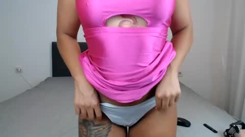Snapshot of miss_soniaa chatting on August 2, 2026, 7:01 pm Miss Soniaa online show from August 2, 2026, 7:01 pm