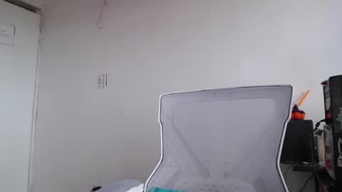 Snapshot of miss_spy chatting on December 13, 2025, 7:53 pm Kortana 2.0 dont forget thumbs up and follow me on twitter online show from December 13, 2025, 7:53 pm