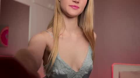 Emily online show from January 7, 2025, 1:03 pm