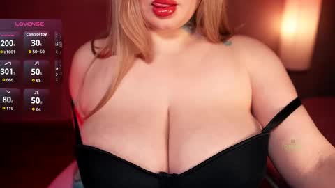 Snapshot of miss_tress_inna chatting on May 6, 2026, 5:51 pm Inna online show from May 6, 2026, 5:51 pm
