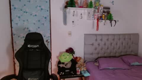 Snapshot of miss_valery2 chatting on February 16, 2025, 4:53 am hanna online show from February 16, 2025, 4:53 am