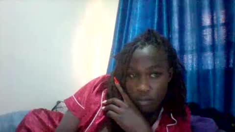 miss_vall online show from November 19, 2025, 12:16 pm