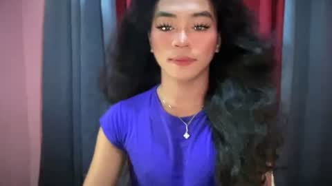 Snapshot of miss_veron_xoxo chatting on November 7, 2025, 6:24 am miss_veron_xoxo online show from November 7, 2025, 6:24 am