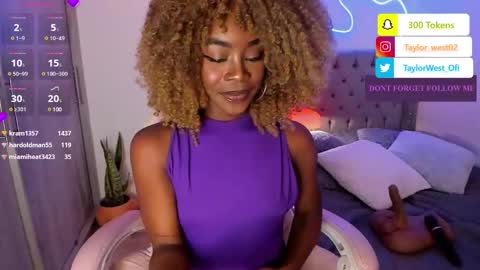 Tay Tay Independent Model   online show from March 8, 2025, 11:58 am