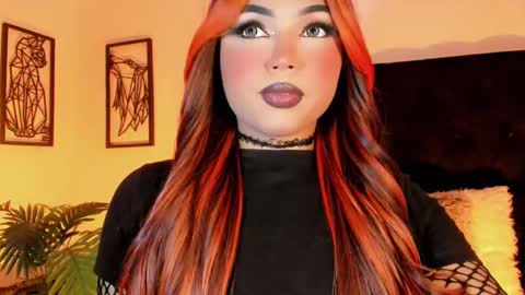 Snapshot of miss_zz chatting on November 22, 2025, 6:29 pm miss_zz online show from November 22, 2025, 6:29 pm