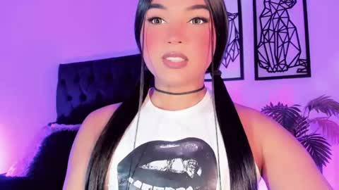 Snapshot of miss_zz chatting on November 25, 2025, 6:30 pm miss_zz online show from November 25, 2025, 6:30 pm