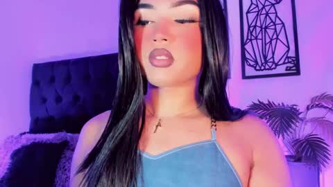 Snapshot of miss_zz chatting on December 3, 2025, 6:39 pm miss_zz online show from December 3, 2025, 6:39 pm