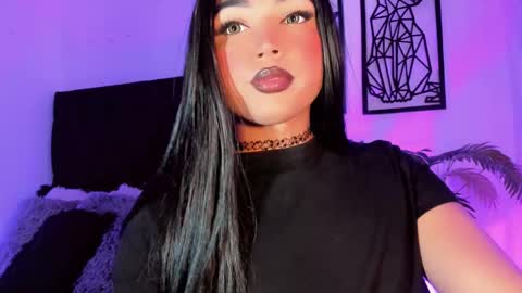 Snapshot of miss_zz chatting on December 13, 2025, 7:53 pm miss_zz online show from December 13, 2025, 7:53 pm