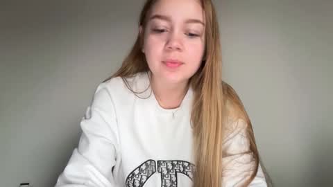 Ameliahs online show from November 6, 2025, 12:50 pm