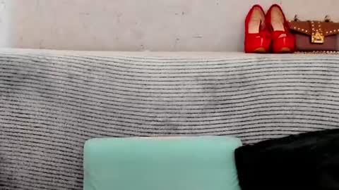 Miss Ana online show from June 13, 2026, 12:58 pm