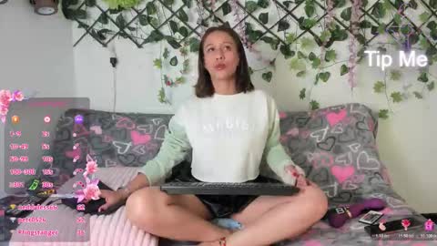 Snapshot of missangel_8 chatting on January 17, 2026, 6:29 am Missangel 8 online show from January 17, 2026, 6:29 am