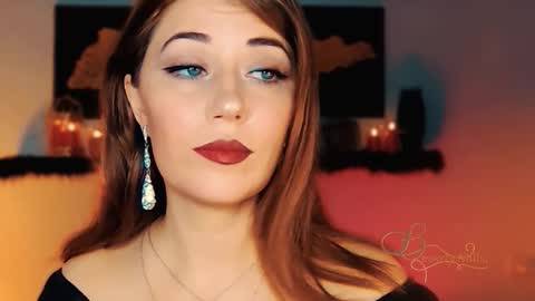 The divine Beverly online show from November 2, 2025, 2:25 am