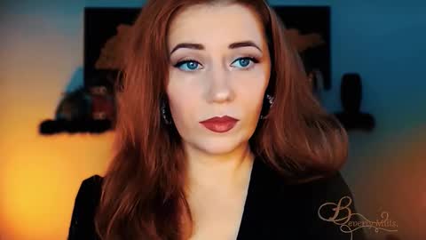 The divine Beverly online show from November 30, 2025, 4:49 am