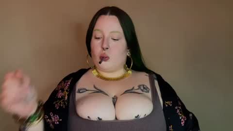 Snapshot of missbika chatting on July 7, 2026, 4:11 pm Miss Bika online show from July 7, 2026, 4:11 pm