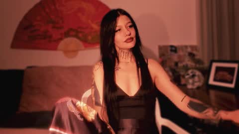 The Empress online show from October 26, 2025, 8:37 pm