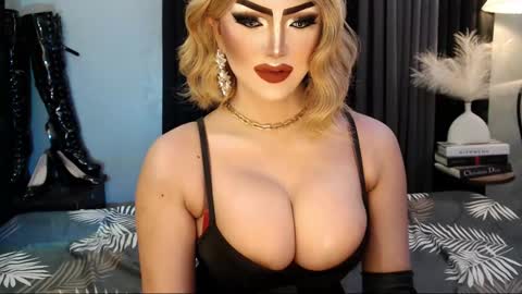 PRIESTESS CHANNEL online show from October 28, 2025, 9:50 pm