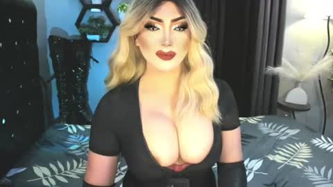 PRIESTESS CHANNEL online show from July 23, 2026, 11:19 am