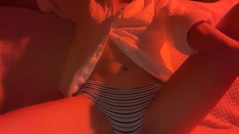 misscherry online show from May 28, 2026, 2:53 am
